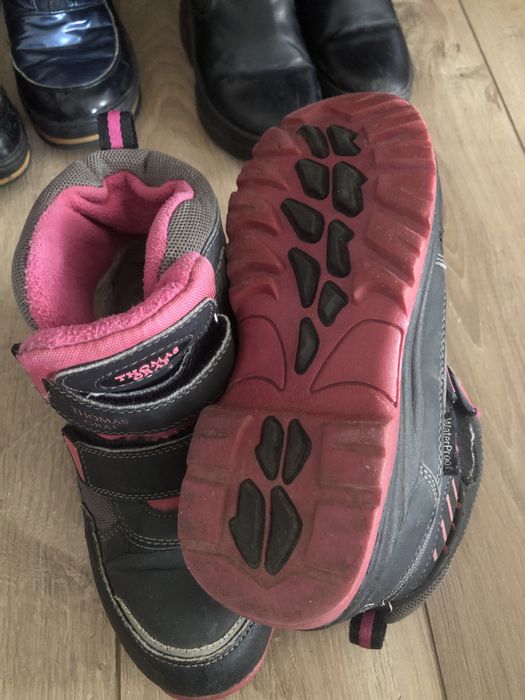 Обувь на девочку 32-36 размера