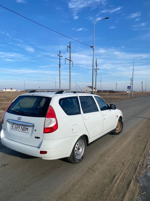 Лада Приора универсал