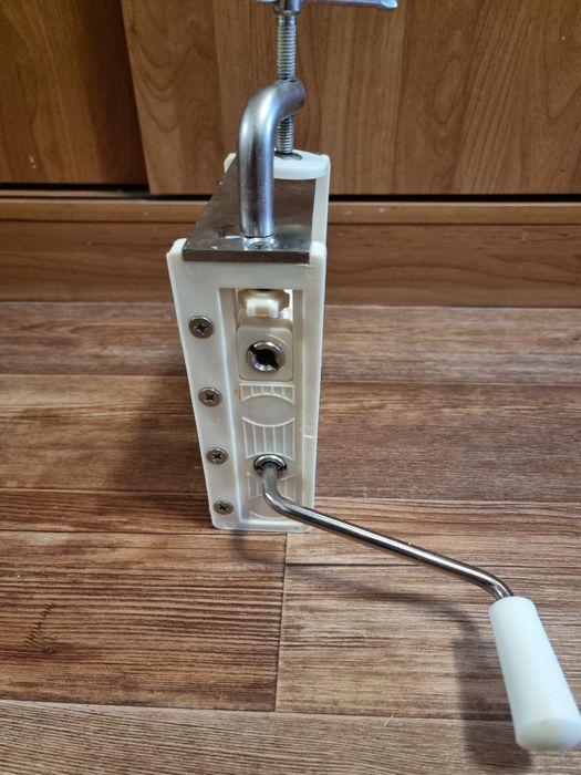 Продам лапшерезку