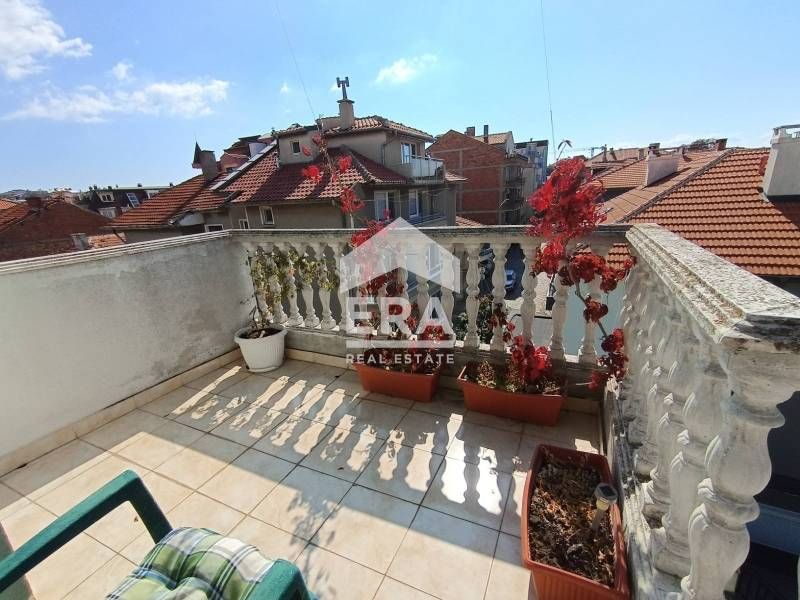 Продава се Тристаен апартамент в Поморие - 97 кв.м за 841 €/кв.м - Снимка #9