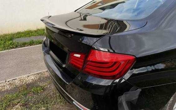 Спойлер за багажник стил M4 - BMW F10 черен гланц