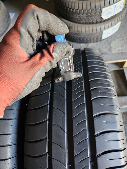 2 anvelope vara 205 60 16 Michelin 6.4mm