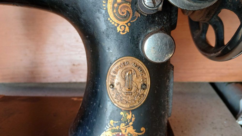 Masina de cusut SINGER , de colectie