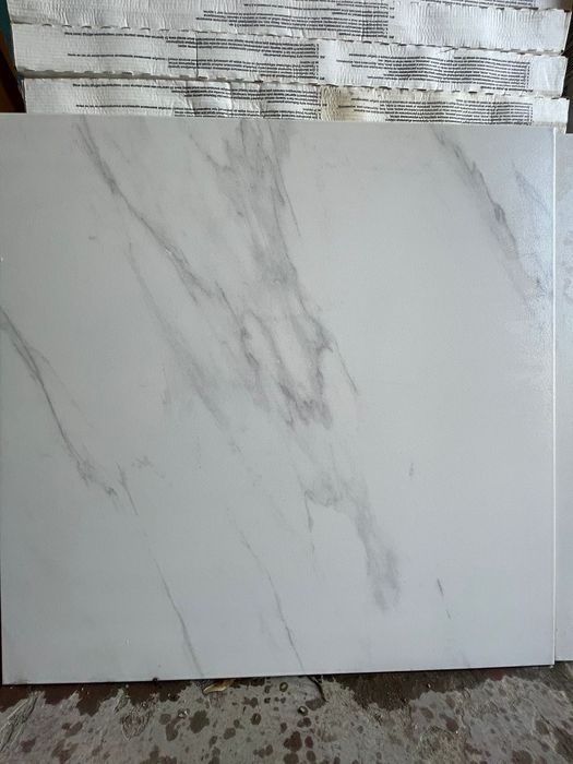 Керамогранит 600×600×9 продам