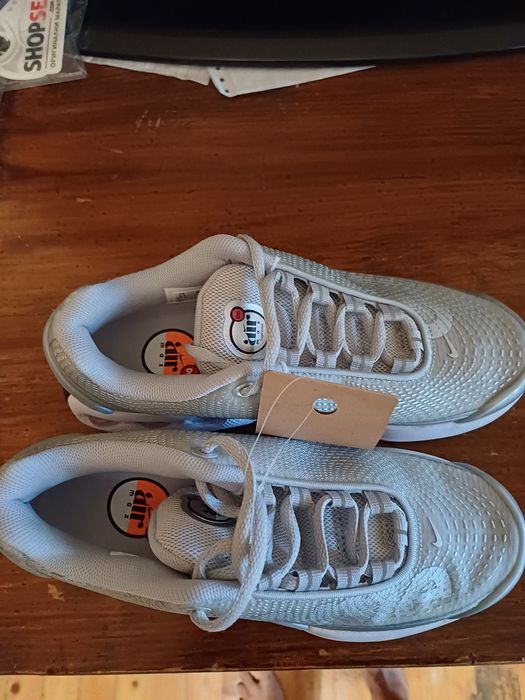 Обувки  Nike Dn or