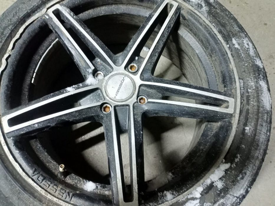 Продаются шины титановый диск