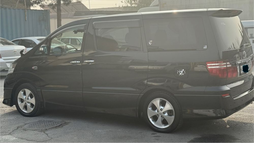 Toyota Alphard 2007 2.4 At 7 мест