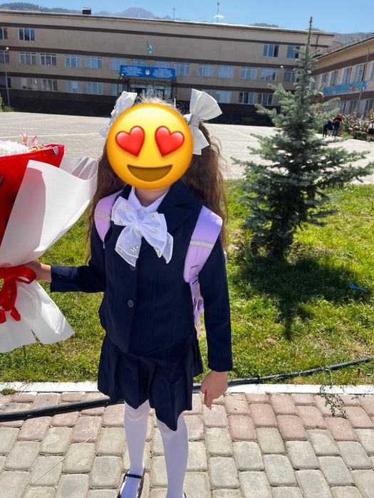 Продам школьную форму