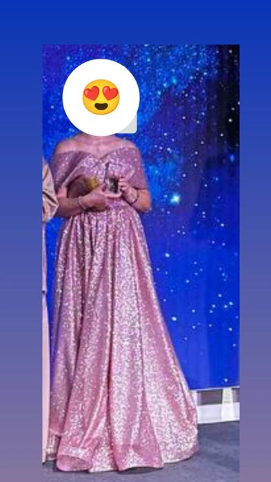 Продаю шикарное вечернее (бальное) платье