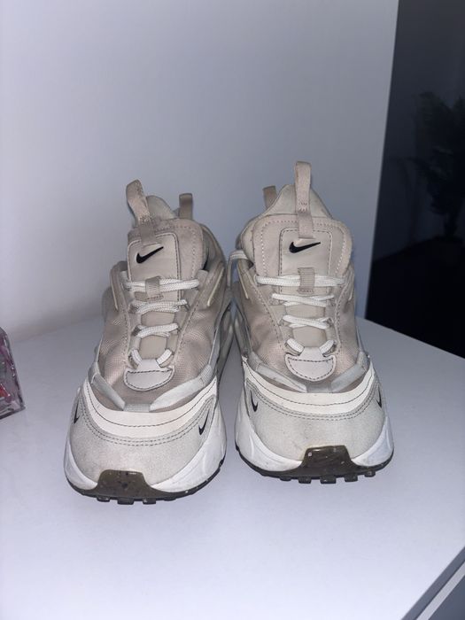 Vand nike air max furyosa damă