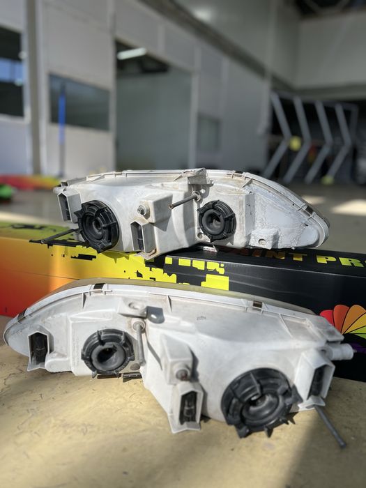 Фары Toyota Carina ed