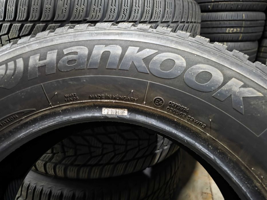 4бр Зимни гуми 215 65 16 - Hankook