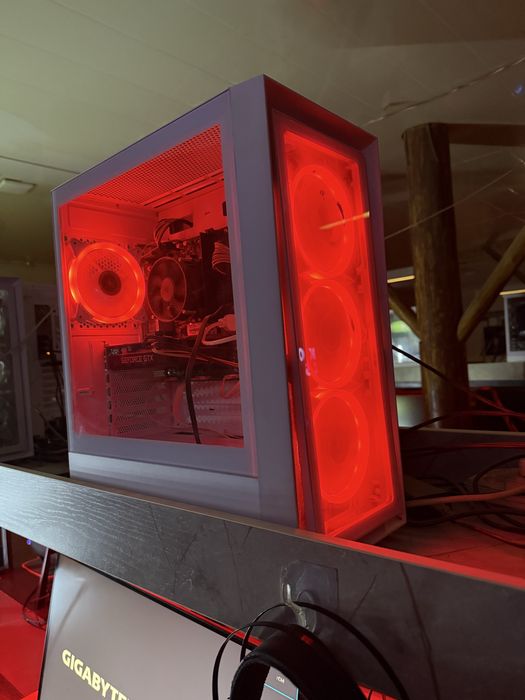 kompyuter sotiladi 10 ta bor Cs go Dota 2 treding va boshqa oyinlarga