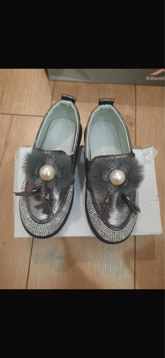 Обувь детская новая