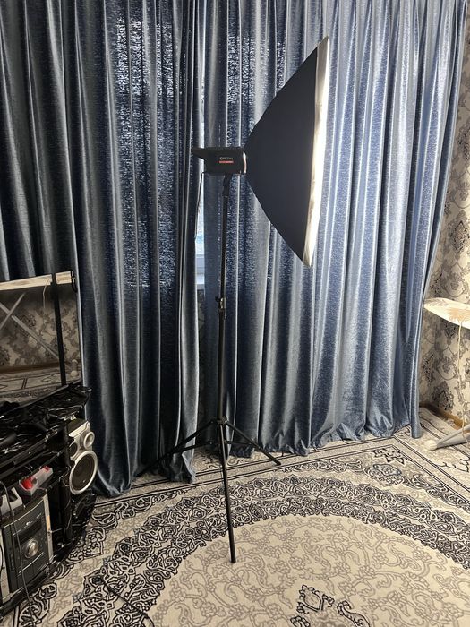 Softbox sotiladi. Amaran, godox arzon xitoy varianti 100w li