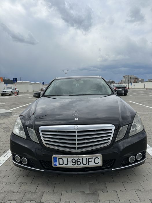 Mercedes-Benz E200