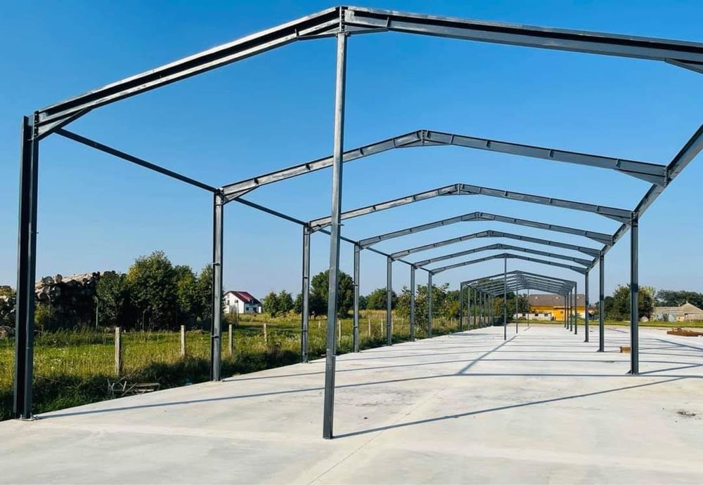 Hala metalica panouri sandwich