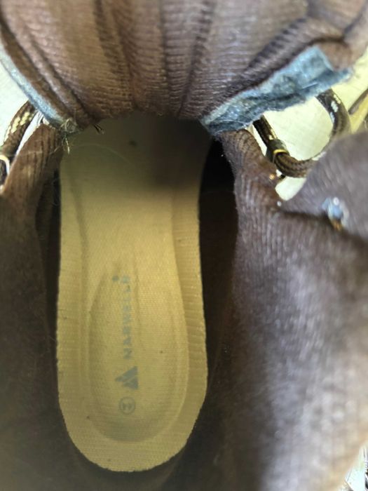 Спортни високи обувки