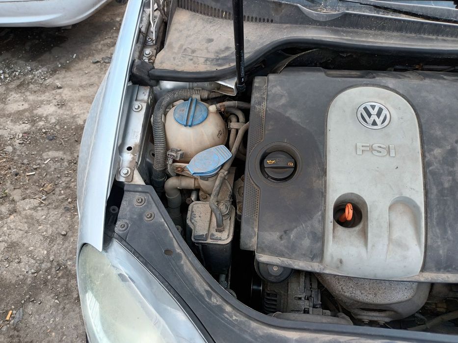 Dezmembrari  VW GOLF 5  2003  > 2009 1.4 FSI Benzina