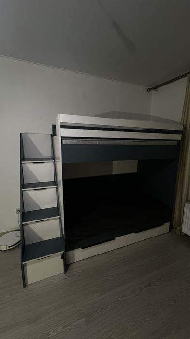 Продам кровать двухъярустную , детская