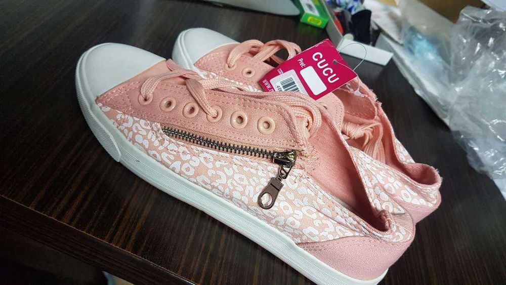 дамски кецове ,розови