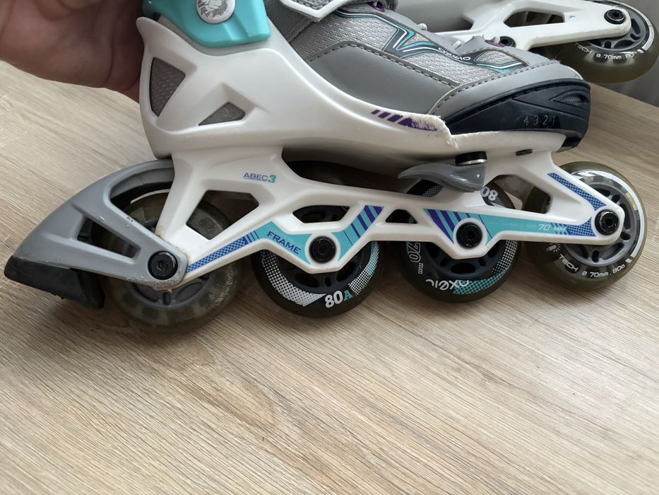 Role Oxelo FIT 3  mărimea 29 până la 32 roți luminoase