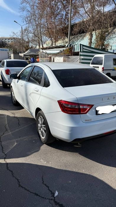Lada Vesta Sedan