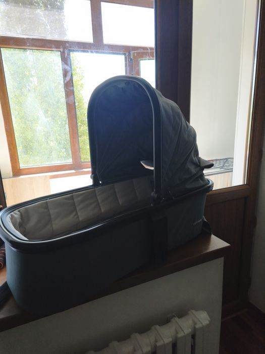 Продам коляску 2 в 1