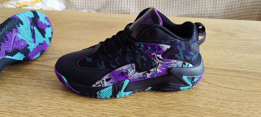 Баскетболни маратонки