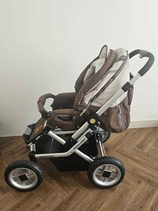 Детская коляска Baby Care.