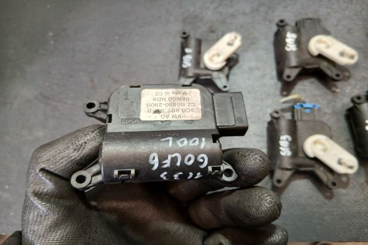 Motoras clapeta aeroterma 3C0907511B 3C0907511B Volkswagen VW Golf a