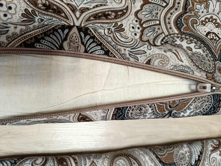 Корпе 2 штуки с чехлом.