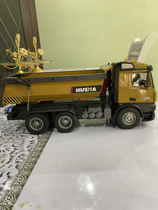 Игрушки метальические