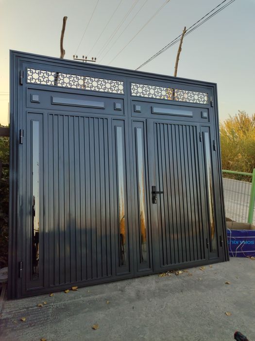 Sifatli, mustahkam, zamonaviy temir eshik va darvozalar.