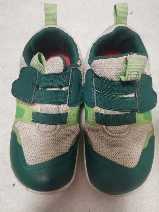 Детски обувки боси  и маратонки Адидас и др номер 23-25