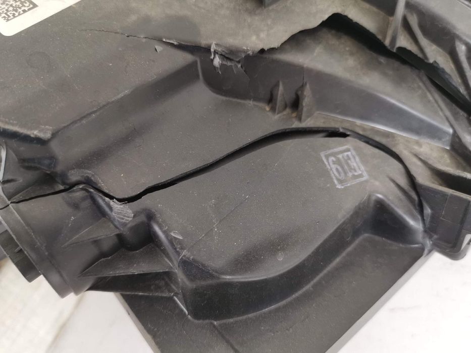 Ляв фар Led Тесла Модел 3 / Tesla Model 3 [ - ] Оригинален Повреден