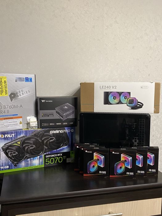 Мини компьютер ПК 14600K + RTX 5070 TI