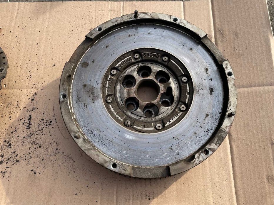 Volanta masa dubla+kit ambreiaj Opel Insignia A 2.0 D A20DTH 160CP