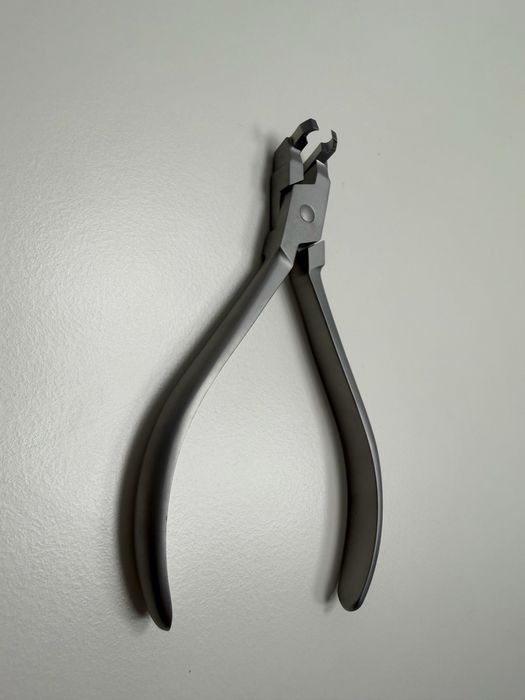 Клещи за сваляне на брекети,усторазширширители,еластични верижки