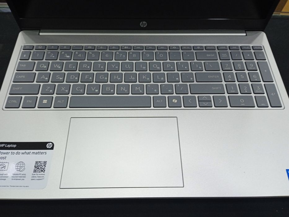 HP Laptop 15-FD0250WM i5-1334U/8/512/15.6" HD/W11/Silver