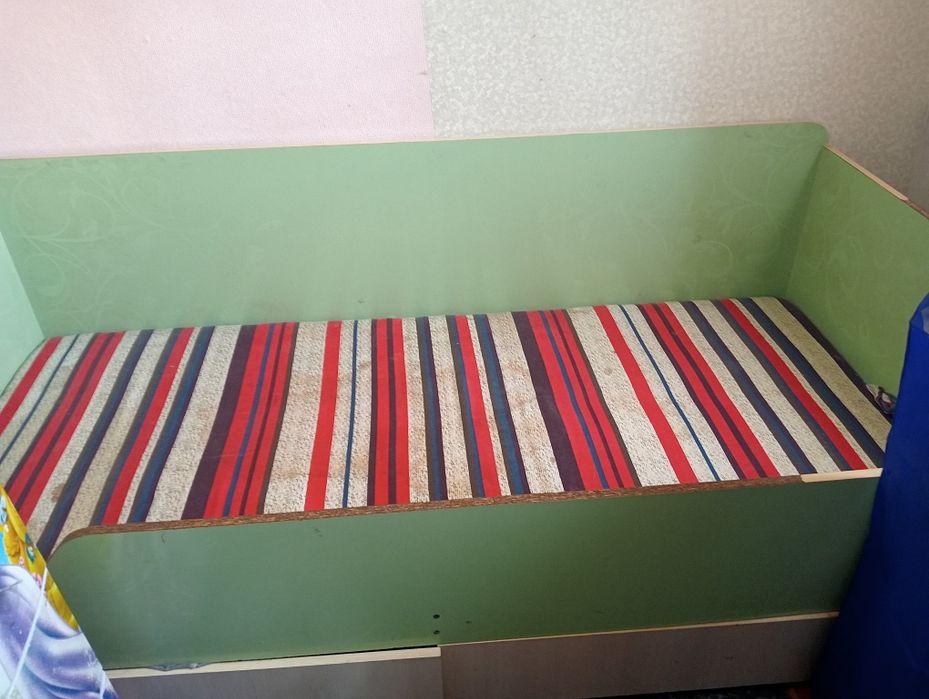 Детский кравать б/у