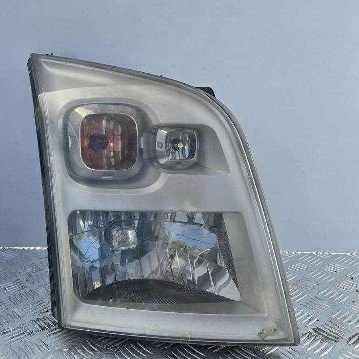 Far dreapta halogen Ford Transit 7