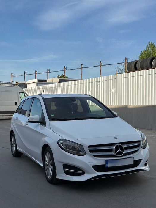 Închiriez duba/dube autoutilitare eSprinter full  electric , minivan, microbuz 7 8 9locuri 8+1 locuri fara sofer