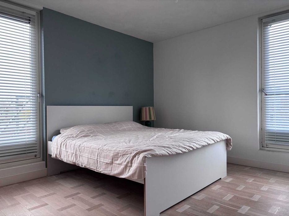 Дава се под наем Тристаен апартамент в София, Център - 90 кв.м за 561 € - Снимка #2