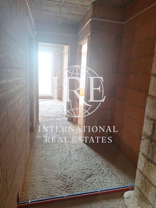 Продава се Тристаен апартамент в Варна, Младост 1 - 99 кв.м за 1359 €/кв.м - Снимка #5