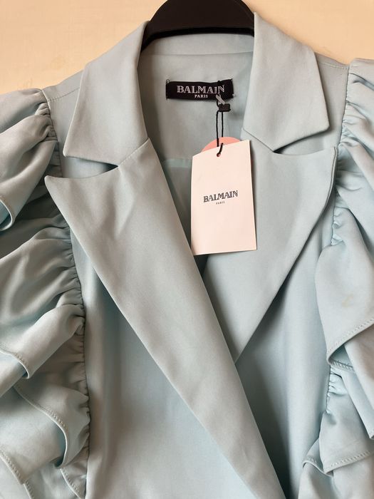Balmain уникални нови рокли