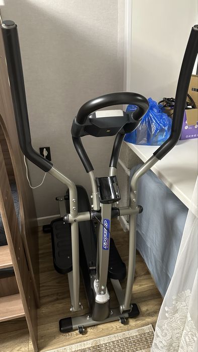 Эллиптический тренажёр