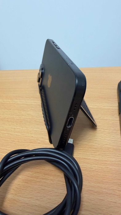 iPhone 15 Black, de 128Gb- pret fix