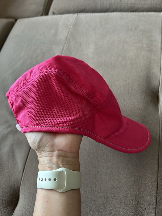 Шапка с козирка Nike