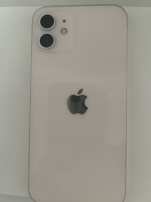 Продам айфон 12 белый
